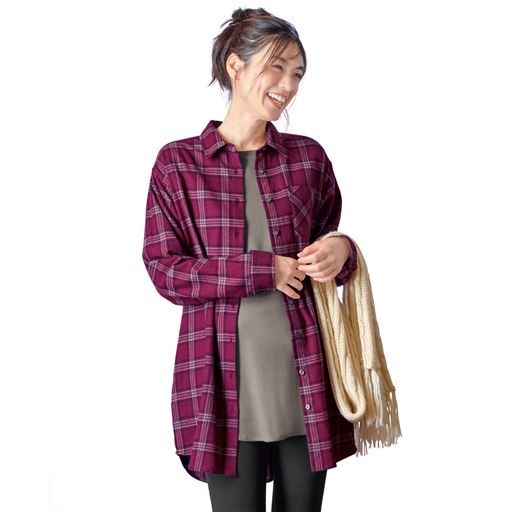 グレイッシュブラウン コーディネート例