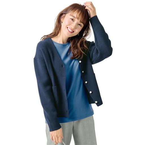 プラシッドブルー コーディネート例