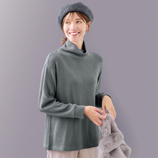 タンブルドライハイネックプルオーバー