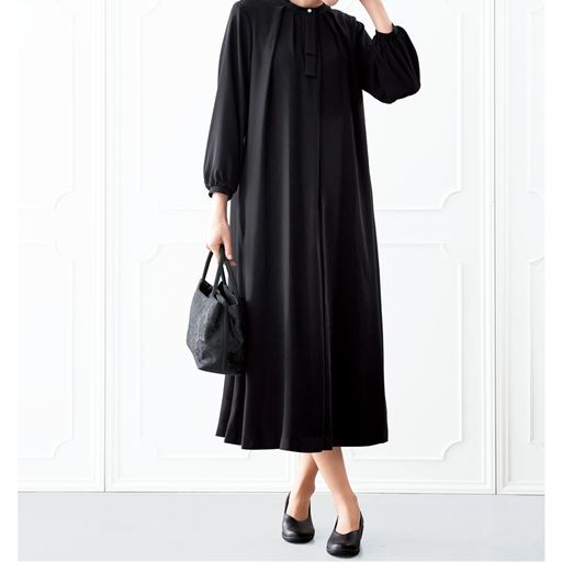 ブラック <br>※コーディネート例