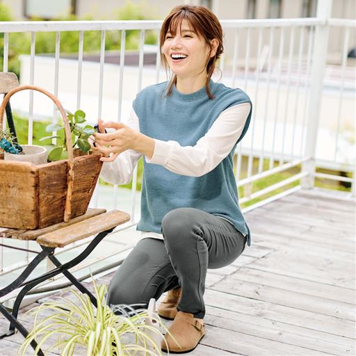 ミディアムグレー コーディネート例