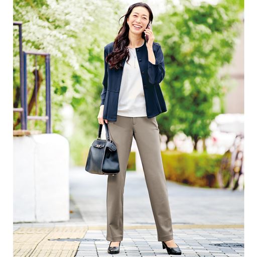 モカベージュ コーディネート例