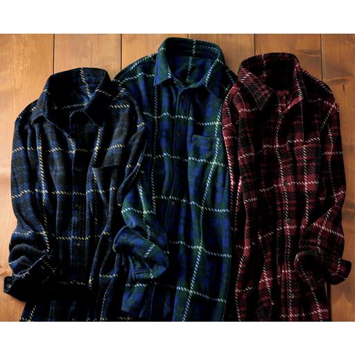 (左から)ネイビー系、グリーン系、レッド系