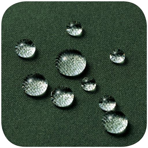 はっ水 突然の雨にも対応 はっ水機能で水をはじくので軽い雨にも対応します。