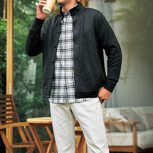 チャコールグレー コーディネート例