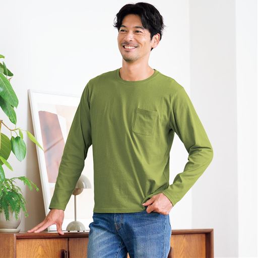 アーミーグリーン コーディネート例