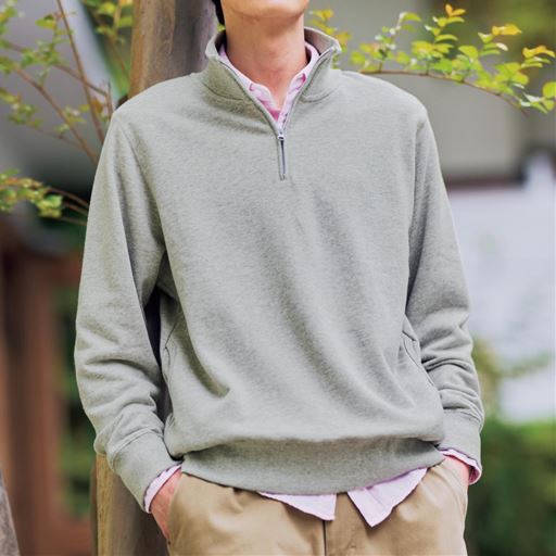 ライトグレー コーディネート例