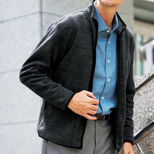 チャコールグレー コーディネート例