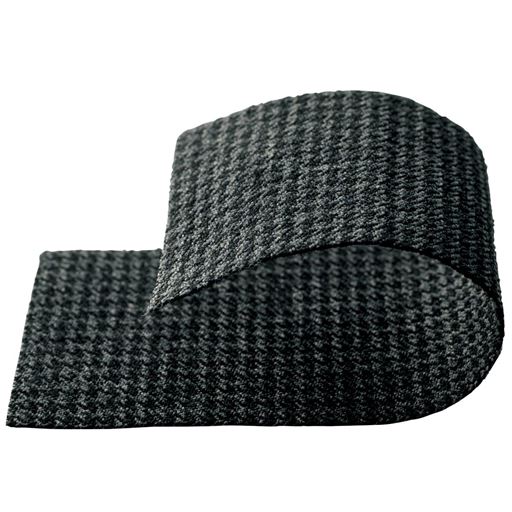 表面 裏面 ウールのようなソフトタッチが気持ちいい。1年中でもはけるスラックス。