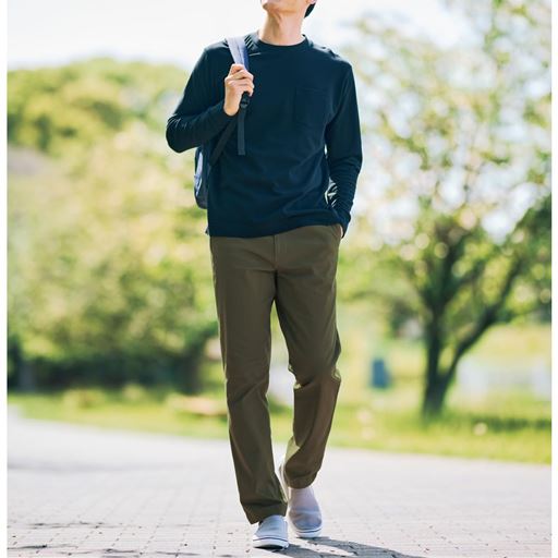 カーキ系 コーディネート例