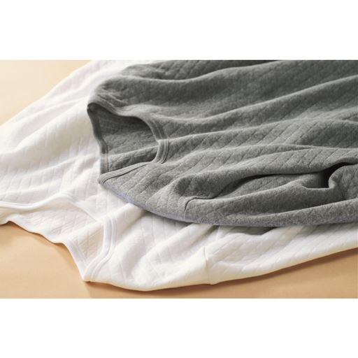 (左から)ホワイト、グレー