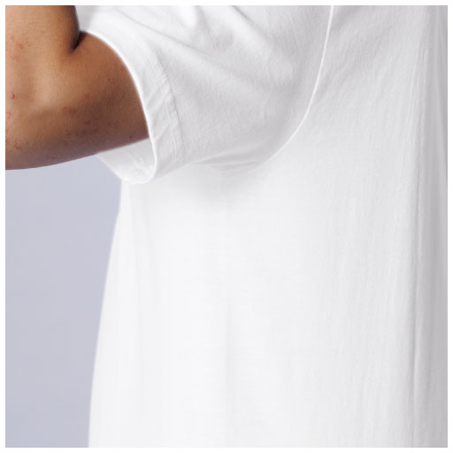 脇の縫い目をなくすことで、着心地のよさがUP<br>※こちらは同シリーズの半袖タイプです(KP-709)