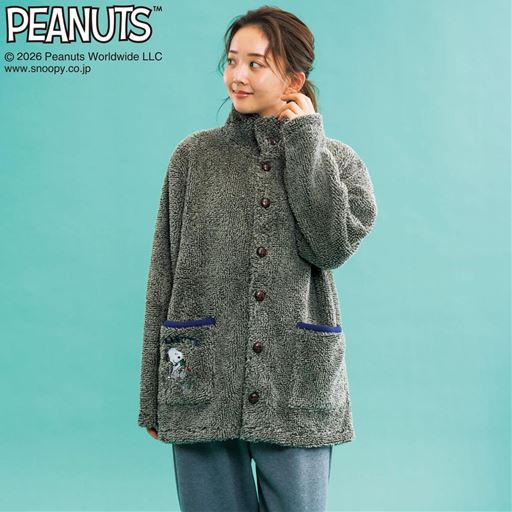 チャコールグレー コーディネート例