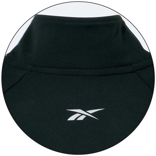 背中に反射材付きロゴプリント