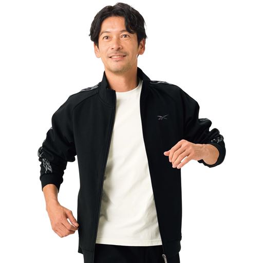 ブラック コーディネート例