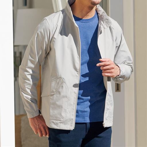 ライトグレー コーディネート例