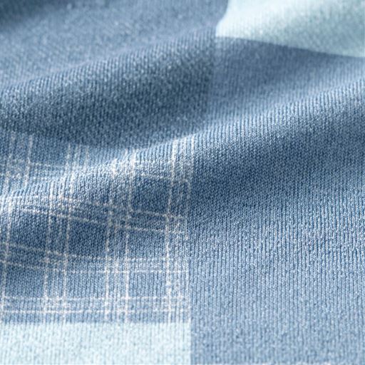 生地拡大(ブルー/パッチワーク柄)