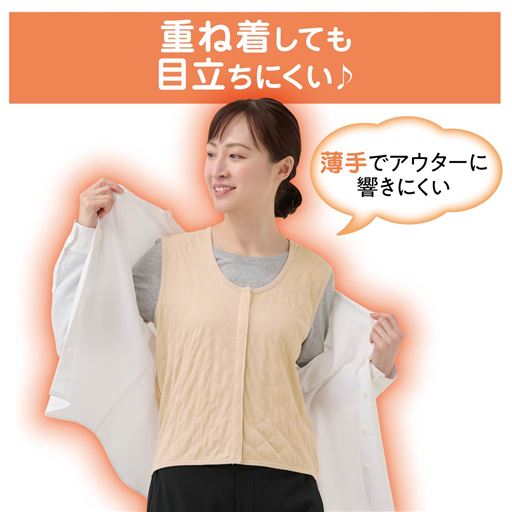 薄手なので重ね着しても目立ちにくい