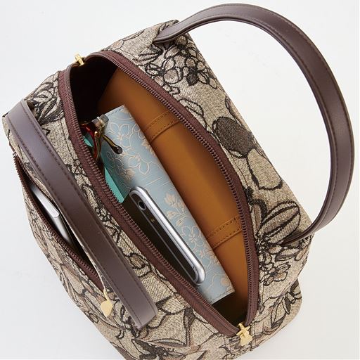 ガバッと開いて取り出しやすい