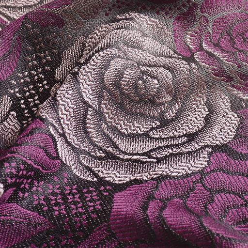 ピンク系<br>絹の優しい肌ざわりと軽さを両立