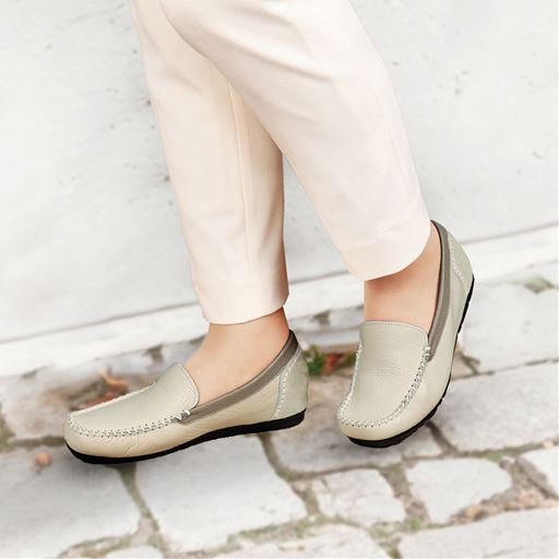 アイボリー<br>※着用イメージ