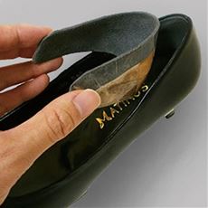 銀座マティノス かかとパカパカストッパー