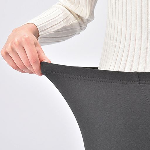 ウエスト総ゴムでお腹ラクちん!