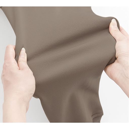 ストレッチが効いているので動きやすい!