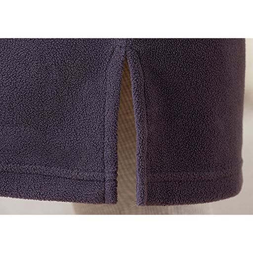 両裾のスリットで動き軽快