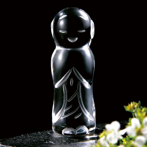 手彫り 水晶お地蔵さん<br>古来よりお地蔵さんは人の悩みや苦しみに寄り添ってくれると云われています。