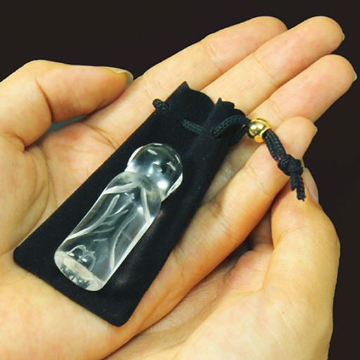 小袋付き<br>ご自宅に飾ったり、お守りとして肌身離さず持ち歩いても。