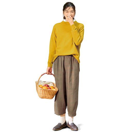 ベージュ系 コーディネート例<br>(股下50cm着用)