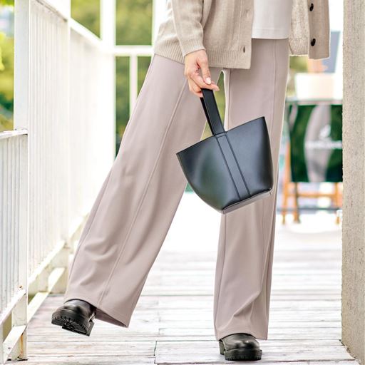 グレイッシュモーヴ