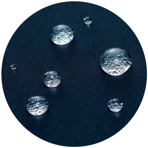 (ジャケット)はっ水機能のあるハイテクな素材