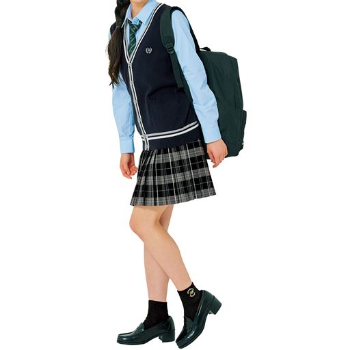 形態安定 長袖シャツ<br>モデル身長:160cm<br>コーディネート例