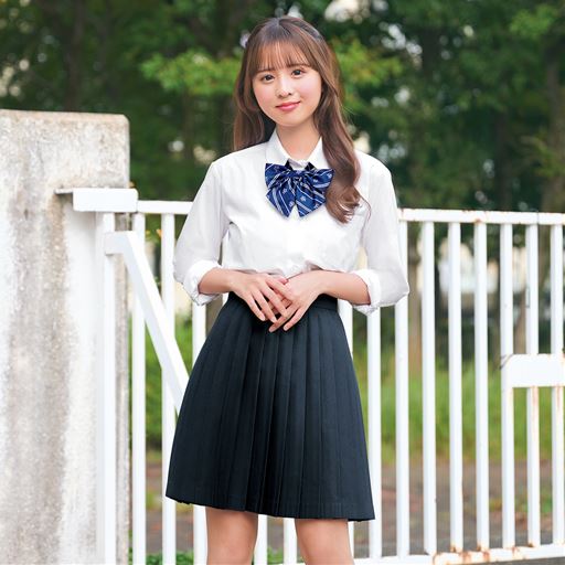 ネイビー<br>モデル身長:156cmコーディネート例