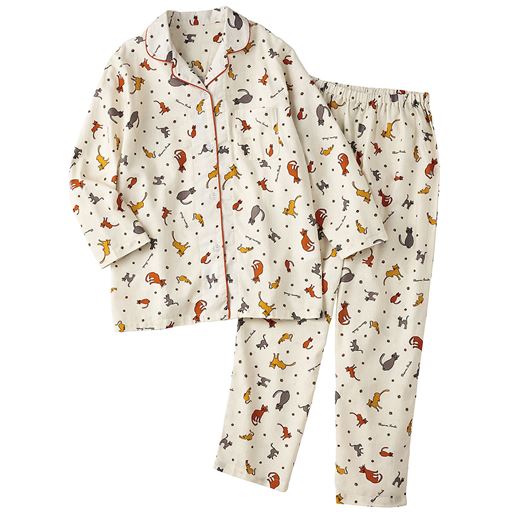 ベージュ系 パイピングの配色がおしゃれ。