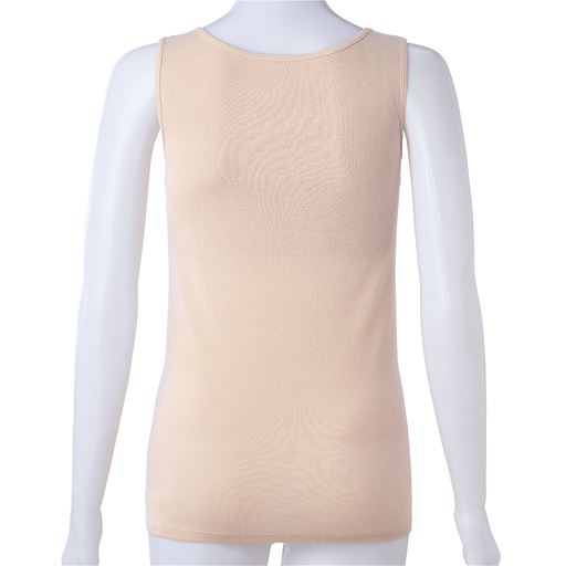 ベージュ バックスタイル