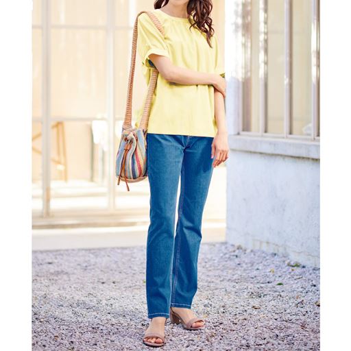 ライトブルー コーディネート例