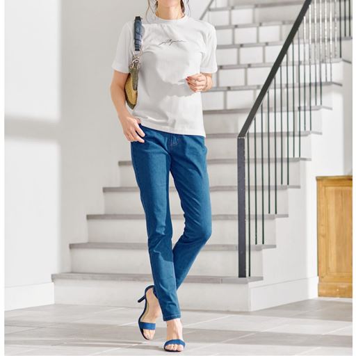 ライトブルー コーディネート例