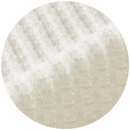 オフホワイト 生地アップ