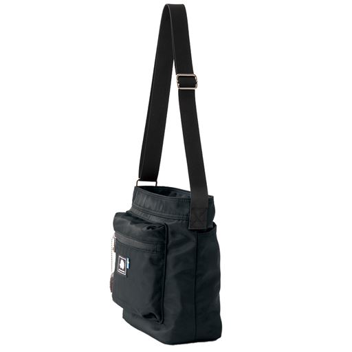 ブラック <br>マチ幅約11.5cm!