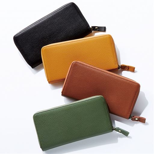 (上から)ブラック、イエロー、キャメル、オリーブ