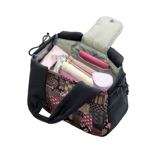 黒<br>350mLのペットボトルが縦にすっぽり入る<br>※イメージ