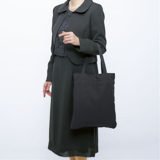 黒<br>弔事にも使える