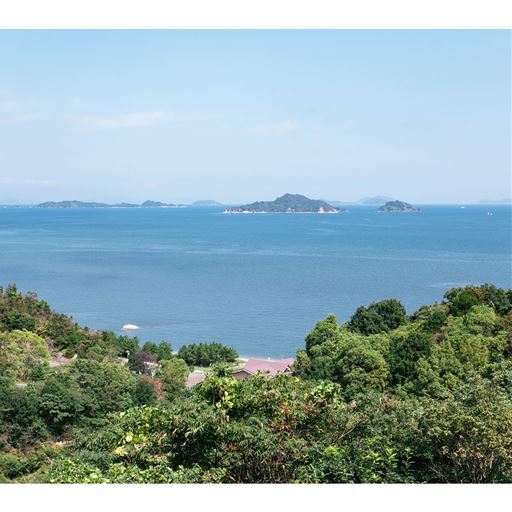 穏やかな瀬戸内の空気と水に育まれたタオル産地、今治。