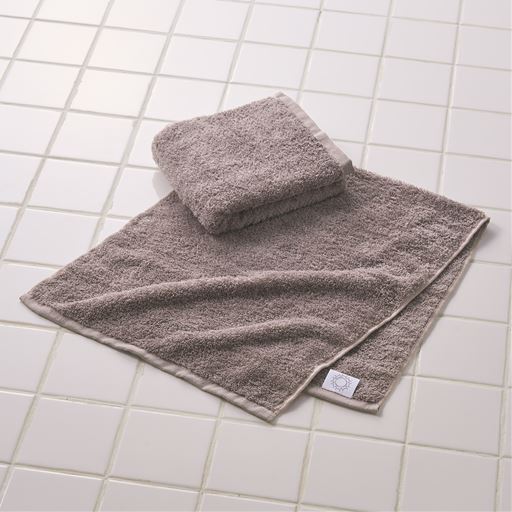 ローズブラウン