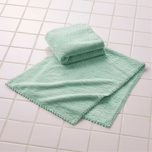 ミントグリーン