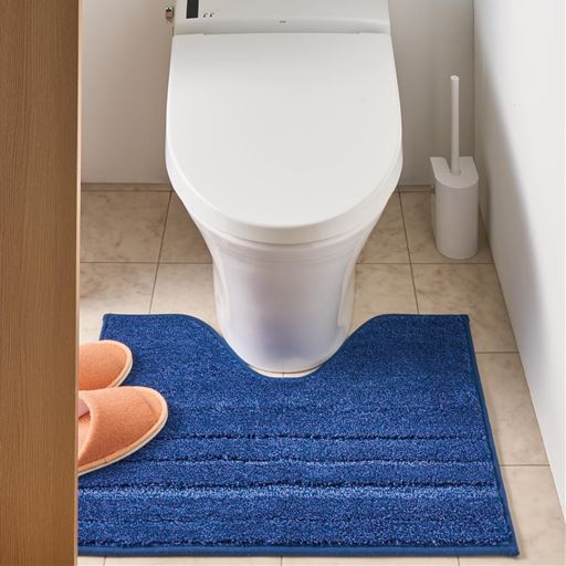 ネイビー S (横60×縦45cm)<br>Sサイズは足元が狭いトイレに。