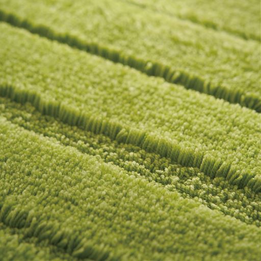 生地拡大(アップルグリーン)<br>毛足の長短で表現したラインがアクセントに。